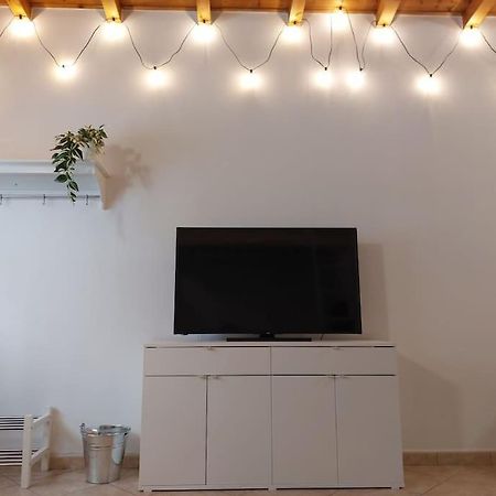 Smile Home! Graziosa Casa Con Parcheggio E Giardino Bovísio-Masciago Milanese Eksteriør billede