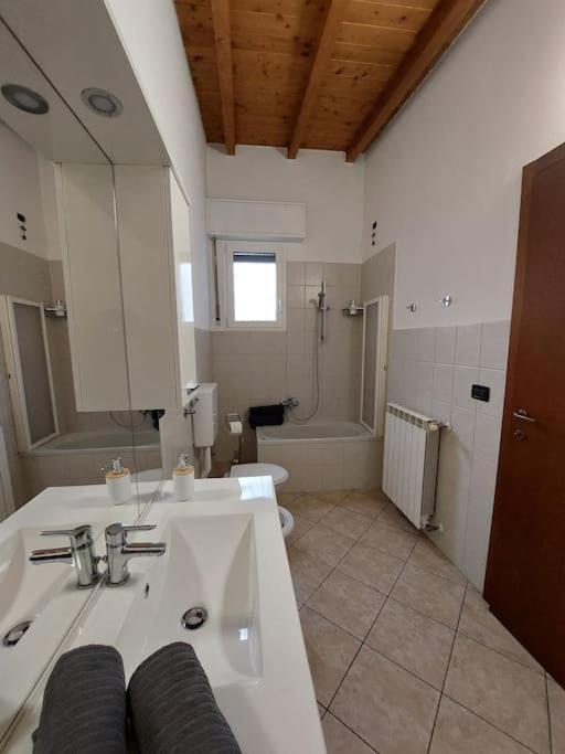 Smile Home! Graziosa Casa Con Parcheggio E Giardino Bovísio-Masciago Milanese Eksteriør billede