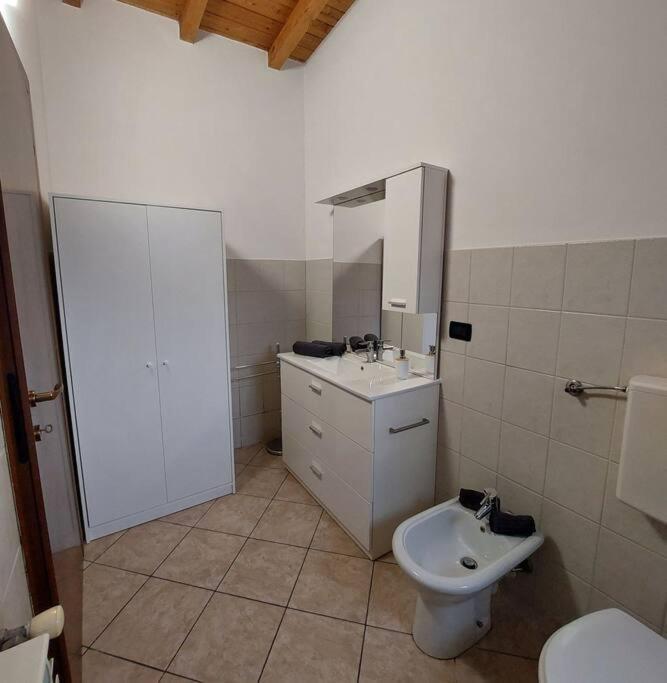 Smile Home! Graziosa Casa Con Parcheggio E Giardino Bovísio-Masciago Milanese Eksteriør billede