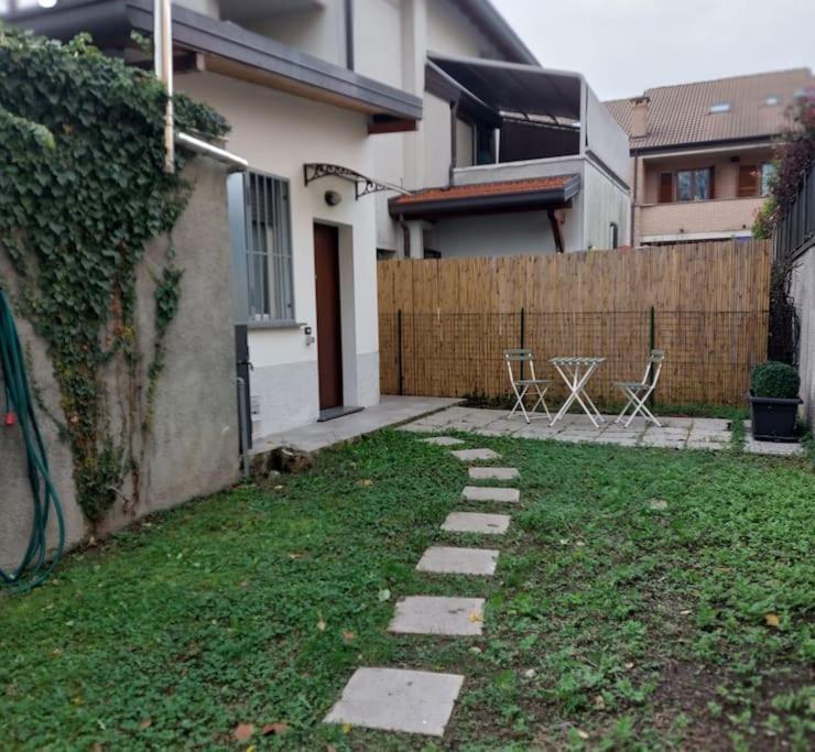Smile Home! Graziosa Casa Con Parcheggio E Giardino Bovísio-Masciago Milanese Eksteriør billede