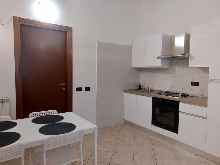 Smile Home! Graziosa Casa Con Parcheggio E Giardino Bovísio-Masciago Milanese Eksteriør billede
